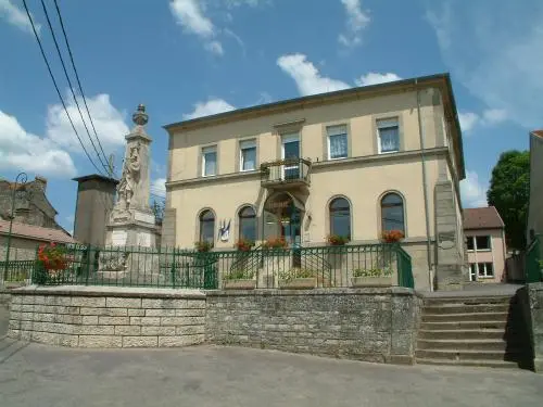 Ormoy - Town hall