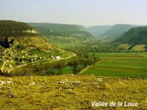 Vallée de la Loue, vue du plateau de la Vierge (© J.E)