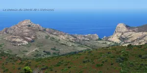 Vista de Punta Liatoggiu en el camino Coastal Ostriconi