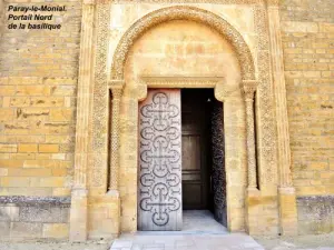 North portal of the basilica (© Jean Espirat)