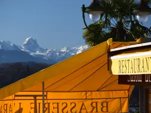 Terras aan de Boulevard des Pyrénées