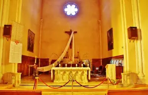 Het interieur van de kerk Saint-Sixte