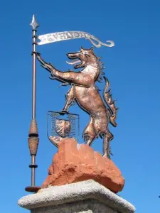 Statua della Bestia del Gévaudan