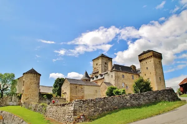 Pierrefiche - Guía turismo, vacaciones y fines de semana en Aveyron