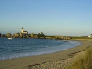 Lighthouse Pontusval reassuring sentinel for photographers