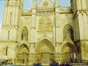 Cathédrale Saint-Pierre (© J.E)
