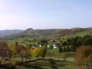 Le hameau de Finiels en automne