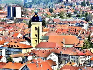 Die Kirche und das Stadtzentrum, gesehen von Hope Chapel (© J. E)