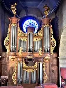 Orgel Saumet von 1758 in der Kirche (© J. E)