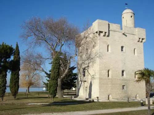 Port-Saint-Louis-du-Rhône - Saint Louis Tower