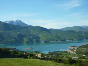 The lake of Serre-Ponçon