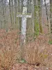 Croix près de l'étang Bégeot - Hameau de la Grange Durand (© Jean Espirat)