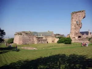 Château de Regnéville-sur-Mer