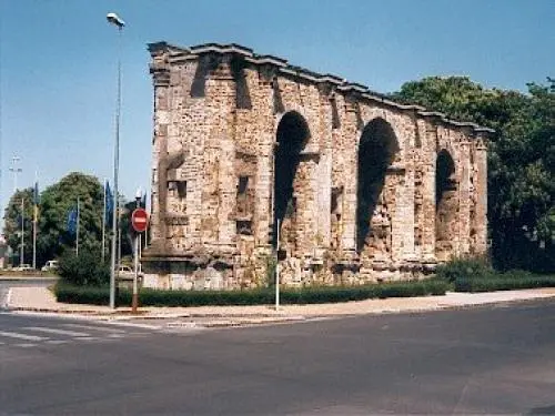 Reims - Porte de Mars