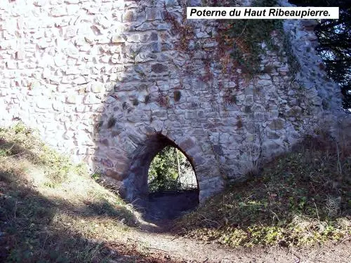 Ribeauvillé - Poterne du Haut-Ribeaupierre (© Jean Espirat)