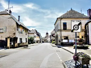 Rue du General de Gaulle (© J.E)