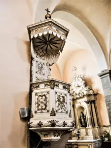 church pulpit (© J.E)