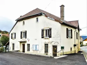 Mairie de Rosières-sur-Barbèche (© J.E)