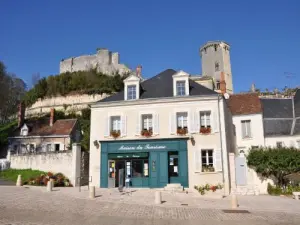 Maison du Tourisme de Saint-Aignan située au pied du château