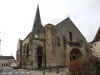 Saint-Amand-Montrond - Église