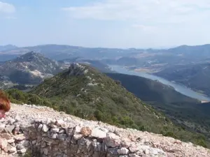 Presa en el Agly visto desde el pico