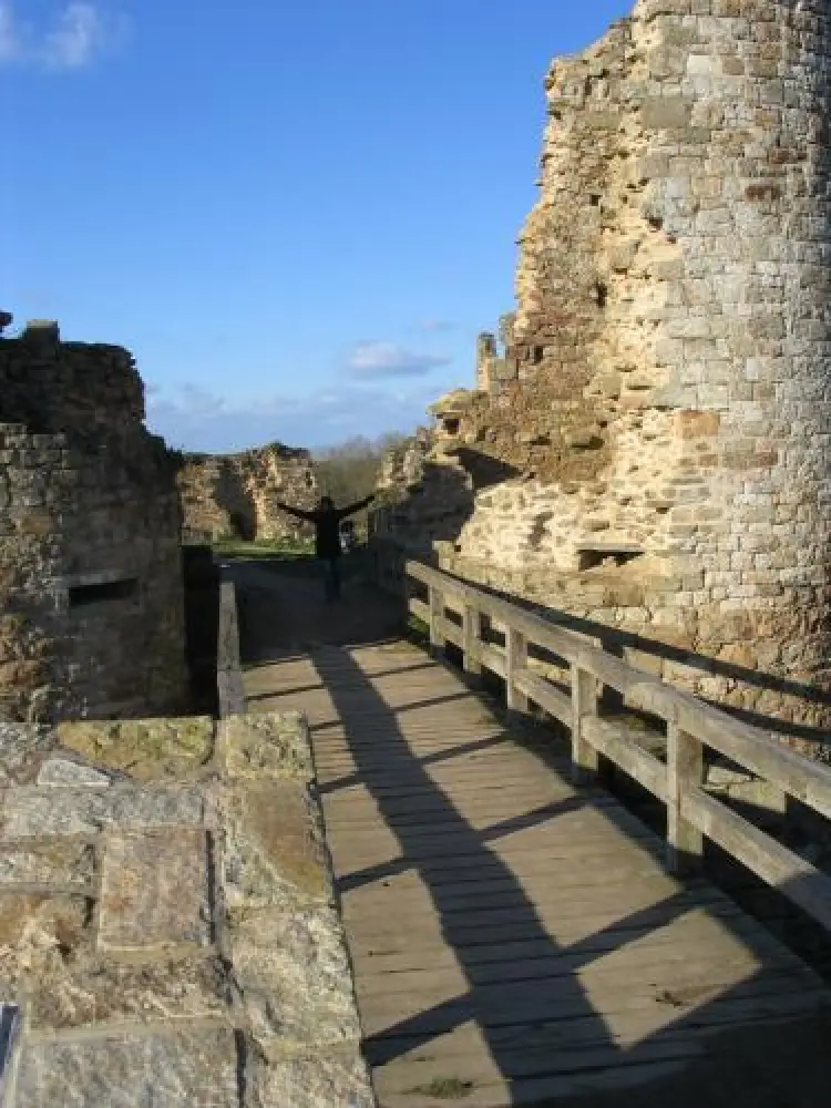 Saint-Cast-le-Guildo - Castillo de Gilles de Bretagne, Puerto de Guildo