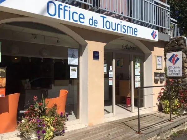Tourist Office of Saint-Chély-d'Aubrac - Information point in Saint-Chély-d'Aubrac