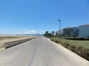 Promenade de front de mer - Vous pouvez aller de Canet-en-Roussillon au port de Saint-Cyprien