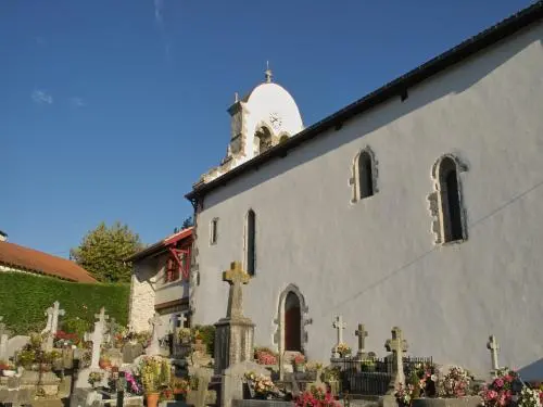 Saint-Esteben - Guida turismo, vacanze e weekend dei Pirenei Atlantici