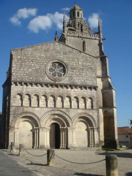 Église Saint-Fortunat - Monument à Saint-Fort-sur-Gironde