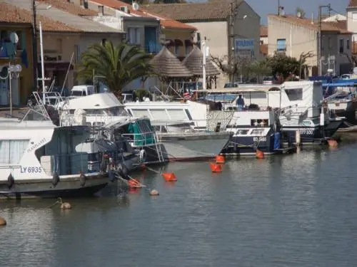 Saint-Gilles - The marina