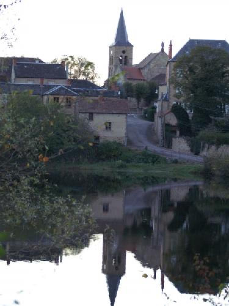 Saint-Hilaire - Riflettendo Saint-Hilaire nello stagno Saint-Hilaire