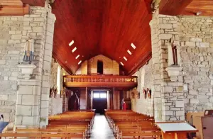 Het interieur van de Sint- Jean-kerk