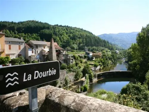 Saint-Jean-du-Bruel - Tourism, holidays & weekends guide in the Aveyron