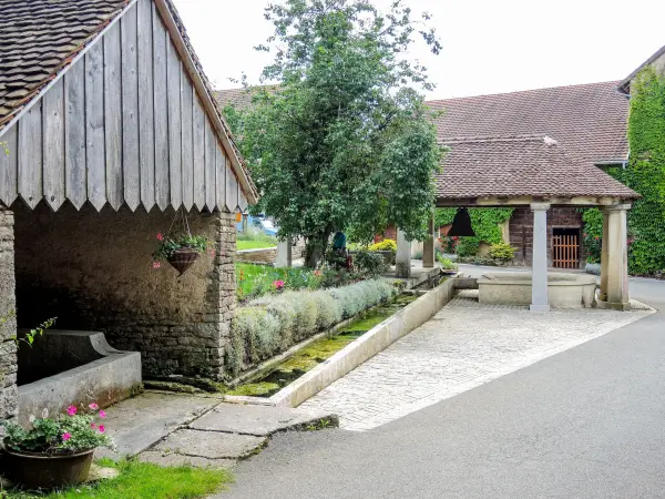 Saint-Julien-lès-Montbéliard - Guía turismo, vacaciones y fines de semana en Doubs