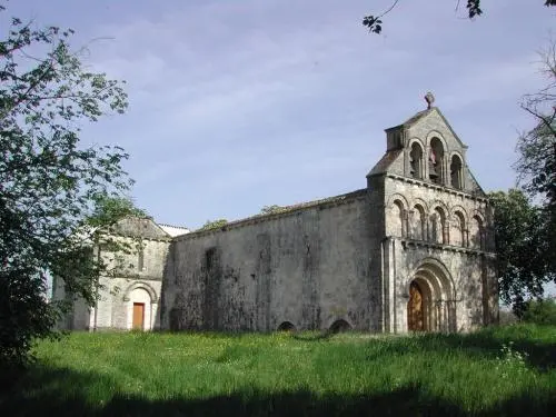 Église Notre-Dame de Benon - Monument à Saint-Laurent-Médoc