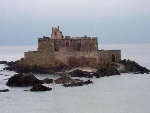 Fort National prima che la città di Saint-Malo