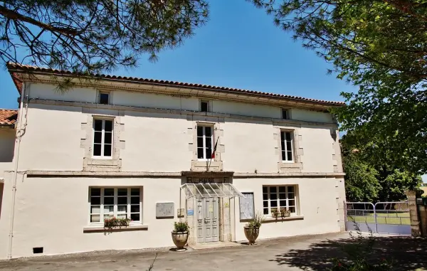 Saint-Martial-Viveyrol - Guía turismo, vacaciones y fines de semana en Dordoña