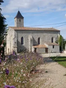 Church Saint-Martin-d'Entraigues