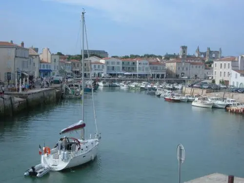 Saint-Martin-de-Ré - Guide tourisme, vacances & week-end en Charente-Maritime