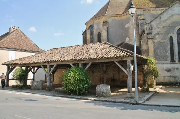 Saint-Méard-de-Gurçon - Führer für Tourismus, Urlaub & Wochenende in der Dordogne