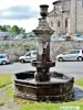 Fountain near the church (© Jean Espirat)