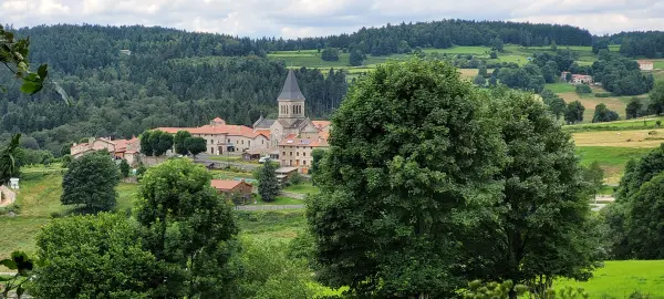 Saint-Régis-du-Coin - Guía turismo, vacaciones y fines de semana en Loira