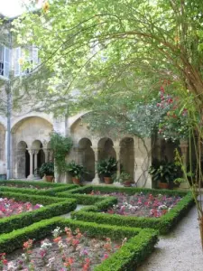 Cloître Saint- Paul de Mausole