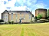 Castillo Museo Colette y torre sarracena (© J.E.)