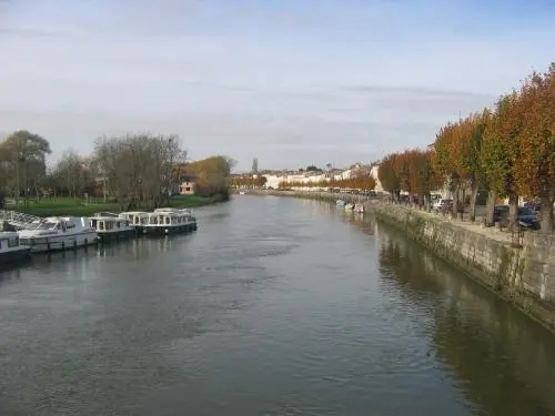 Saint-Savinien - Führer für Tourismus, Urlaub & Wochenende in der Charente-Maritime