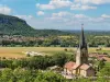 Blick auf das Dorf Saint-Sorlin-en-Bugey (© Marilou Perino / Pérouges Bugey Tourisme)