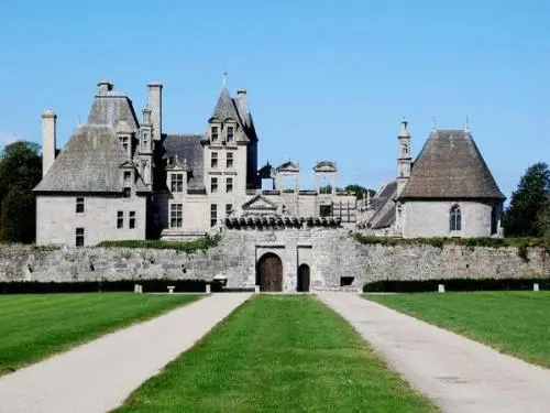 Château de Kerjean - Monument à Saint-Vougay