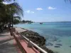 Esplanade, en el fondo playa comunal