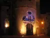 Sainte-Eulalie-de-Cernon - Le portail de l'église de nuit